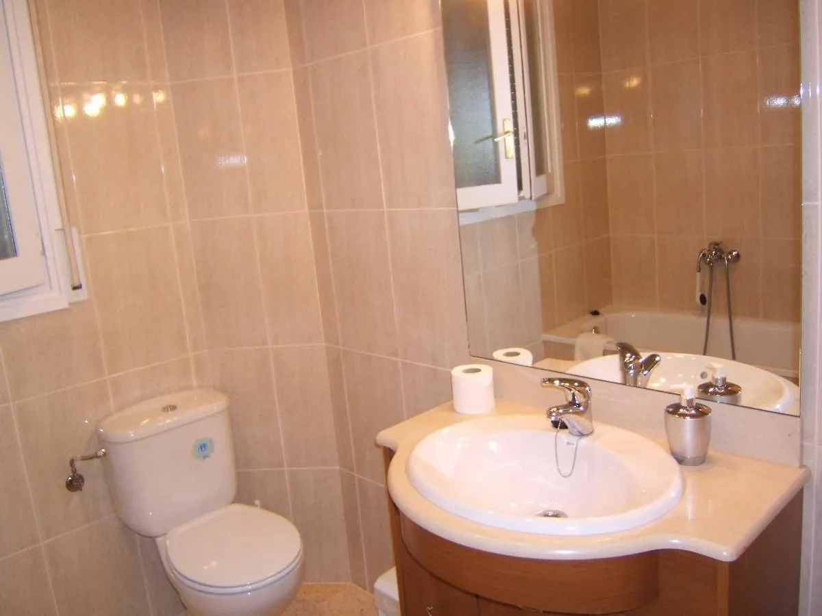 Apartamentos La Francesa 산타 파우 아파트